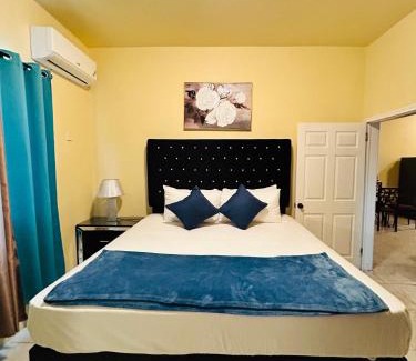 Montego Bay Casa | The Rest Stop- Gated Community-24 Hrs Security