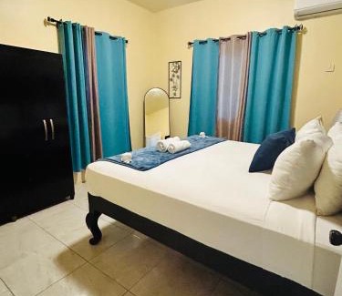 Montego Bay Casa | The Rest Stop- Gated Community-24 Hrs Security