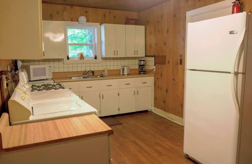 Old Forge Casa | The Retreat: 3 Br Cottage near Main St