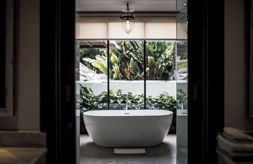 Batu Bolong Hotel | The Retreat at Kharista by Ekosistem