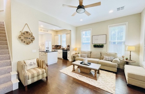 Eufaula Casa | The Retreat @ Carlton Landing, an Elegant Farmhouse located in a 5 star resort!!