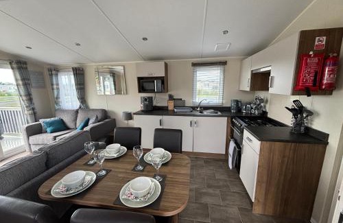 Chapel Saint Leonards Apartamento | The Retreat 30, pet friendly & WiFi - Golden Palm Resort - Meadow Lakes Caravan & Lodge Hire