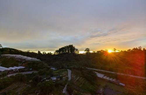 Brinchang Apartamento | The Retreat Mountain n Sunrise view Hilltop Hotel Apartment in Cameron Highlands