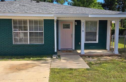 Downtown Casa | The Retreat on Wright