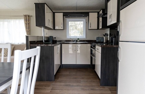 Mudeford Cabaña | The Retreat, Sandhills Holiday Park by the beach in Mudeford