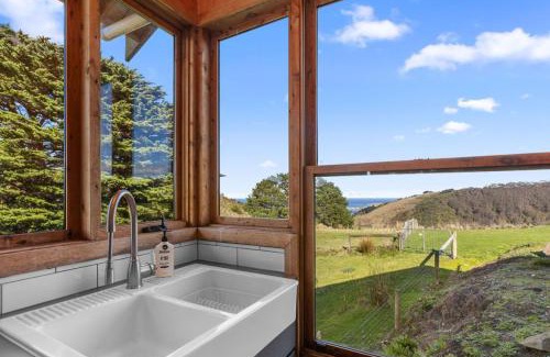 Apollo Bay Casa | The Reverie Barn - Dreamy Views