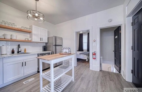 Rexburg Casa | The Rexburg Cottage - a newly remodeled 1940s home with a modern farmhouse feel!