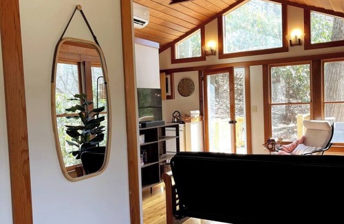 Jefferson Casa | The Rhododendron Retreat