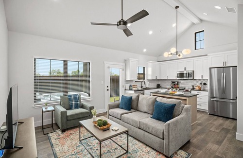 Fredericksburg Casa | The Ricardos Joint With Hot Tub