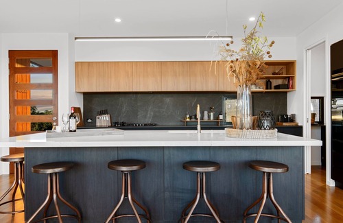Booroobin Cabina | The Ridge at Maleny - The Deluxe Residence