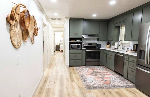 Sylvan Shores Casa | The Ridge House-Lake House w/Hot Tub & Game Room-DOG friendly