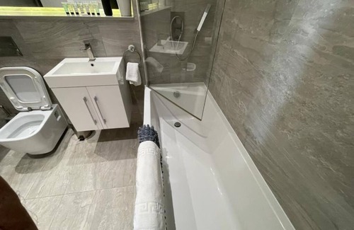 St Albans Apartamento | The Ridgmont-st Albans-high Street- Near Luton Airport -train Station-balcony