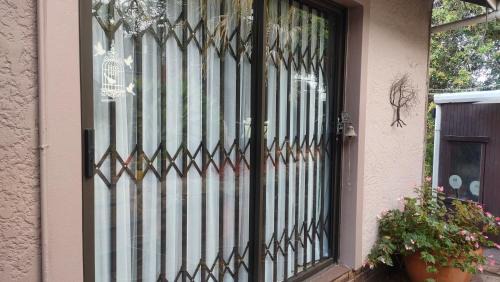 New Germany Apartamento | The right place : Ideal for the smart business person. 25km to DBN.