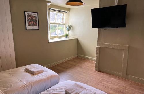 Halifax Apartamento | The Ring O'Bells