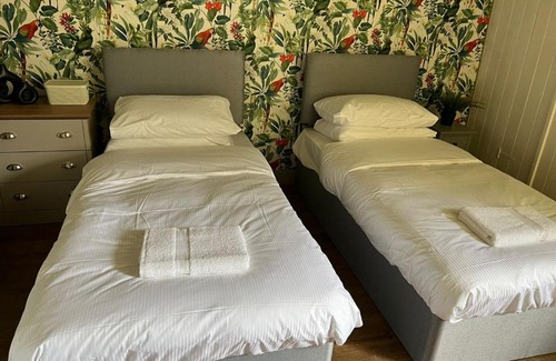 Halifax Apartamento | The Ring O'Bells
