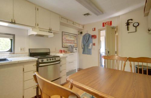 Adrian Furnace Apartamento | The Ringmaster, Converted Railcar in DuBois!