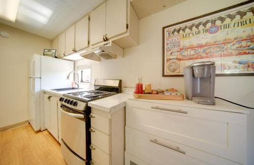 Adrian Furnace Apartamento | The Ringmaster, Converted Railcar in DuBois!