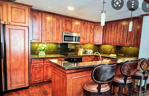 Aspen Complejo | The Ritz-Carlton Club, Aspen Highlands 3 Bedroom 3.5 bathroom corner unit