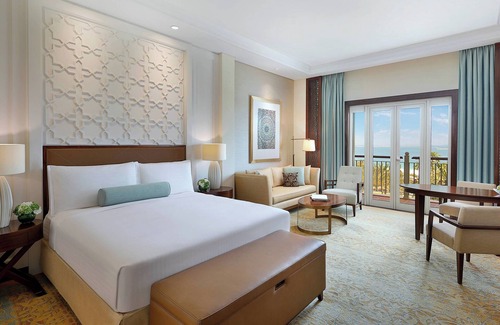 Dubai Marina Hotel | The Ritz-Carlton, Dubai