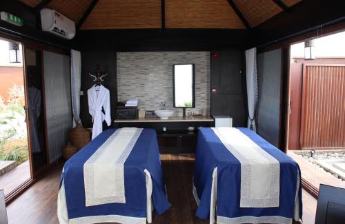 Al Hamra Village Complejo | The Ritz-Carlton Ras Al Khaimah, Al Hamra Beach