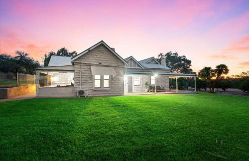 Gordon Casa | The River Block
