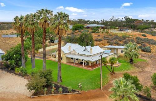 Gordon Casa | The River Block