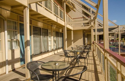 Echuca Hotel | The River Boat Hotel - Echuca