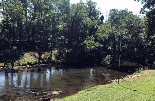Pigeon Forge Apartamento | The River Cottage