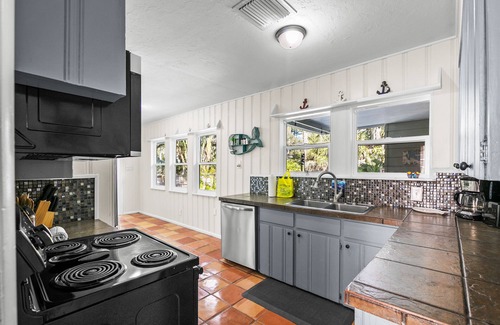 River District Casa | The River House, Classic historic charm!