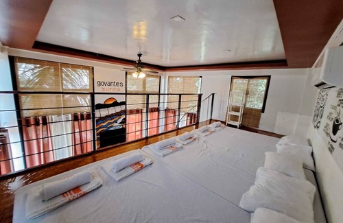 Santa Catalina Cama Y Desayuno | Govantes Guesthouse Loft Units - Vigan