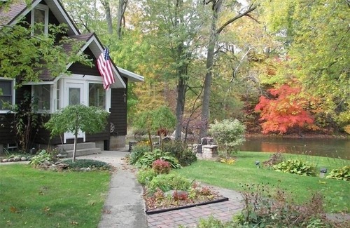 Alaska Cabaña | La Casa del Río de Alaska, Michigan (sudeste de Grand Rapids)