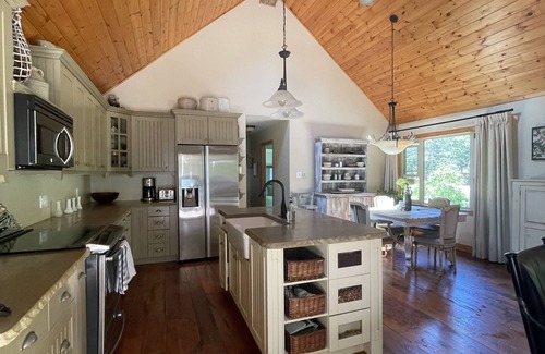 Creemore Cabina | The River Retreat