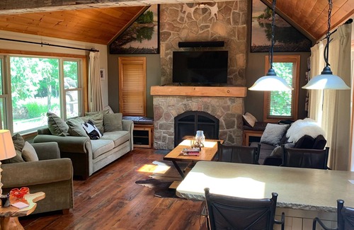 Creemore Cabina | The River Retreat