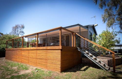 Cowirra Casa | The Rivers Edge Retreat for Groups and Families