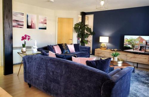 York Apartamento | The Riverside at Woodsmill Quay with parking