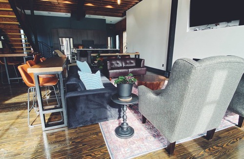 Brownsville Casa | The Rivertown Lodge near Brookville Lake, Quakertown Marina and Whitewater SP
