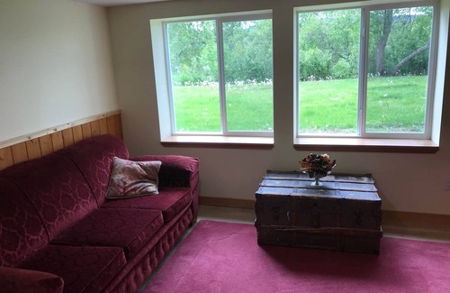 Quesnel Casa | The Riverwalk House, WALK DOWN Suite
