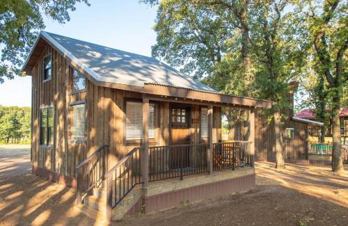 Elm Mott Chalet De Esquí | The Roadrunner Cabin 15MIN to Magnolia Baylor