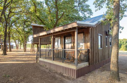 Elm Mott Chalet De Esquí | The Roadrunner Cabin 15MIN to Magnolia Baylor
