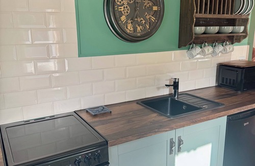 Kington Casa | The Robin, Arrowwood Self Catering Barn