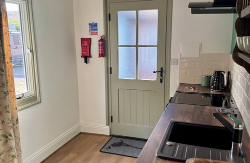 Kington Casa | The Robin, Arrowwood Self Catering Barn