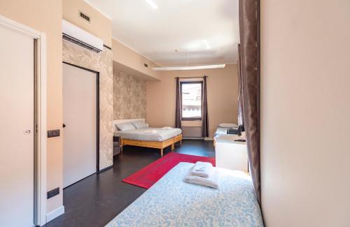 Centro Storico Casa | THE ROCK HOUSE camere con bagno privato self check-in