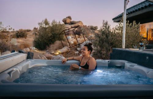 Pioneertown Casa | The Rockstar By The Cohost Company