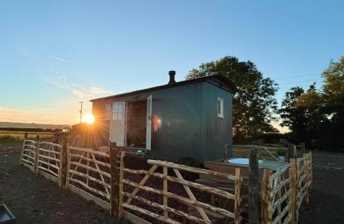 St Mary's Bay Casa | The Romney by Bloom Stays