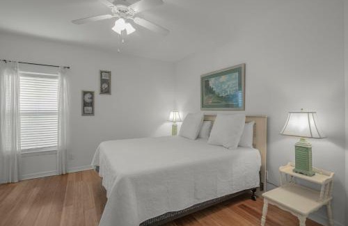 Fort Morgan Casa | The Rookery III 5006 by Vacation Homes Collection