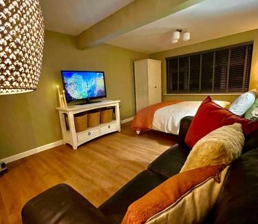 Winchcombe Apartamento | The Room Next Door- Boutique room in the Cotswolds