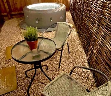Winchcombe Apartamento | The Room Next Door- Boutique room in the Cotswolds