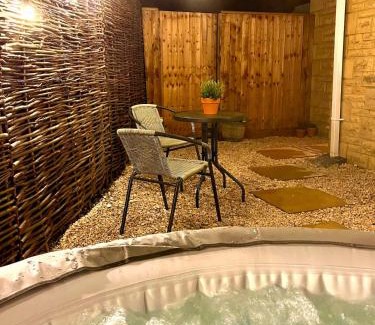Winchcombe Apartamento | The Room Next Door- Boutique room in the Cotswolds