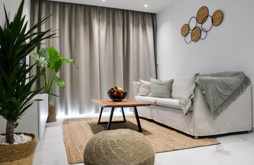 Paphos Apartamento | The Room, Suite 14, Leda Gardens