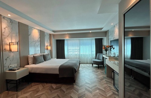 Cumhuriyet Hotel | The Roomy Hotel Nişantaşı